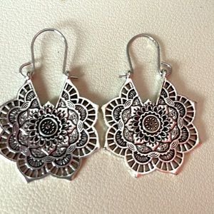 Vintage Mandela Flower Drop Pendant Earrings